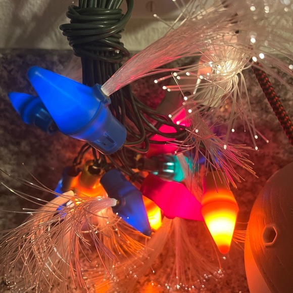 Vintage Christmas lights that work see pictures and a dainty glass Xmas ornament - Picture 10 of 11